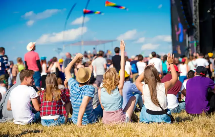 co zabrac na festiwal muzyczny