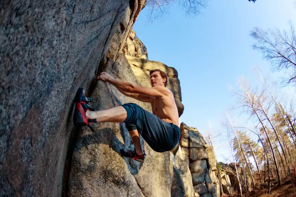 bouldering