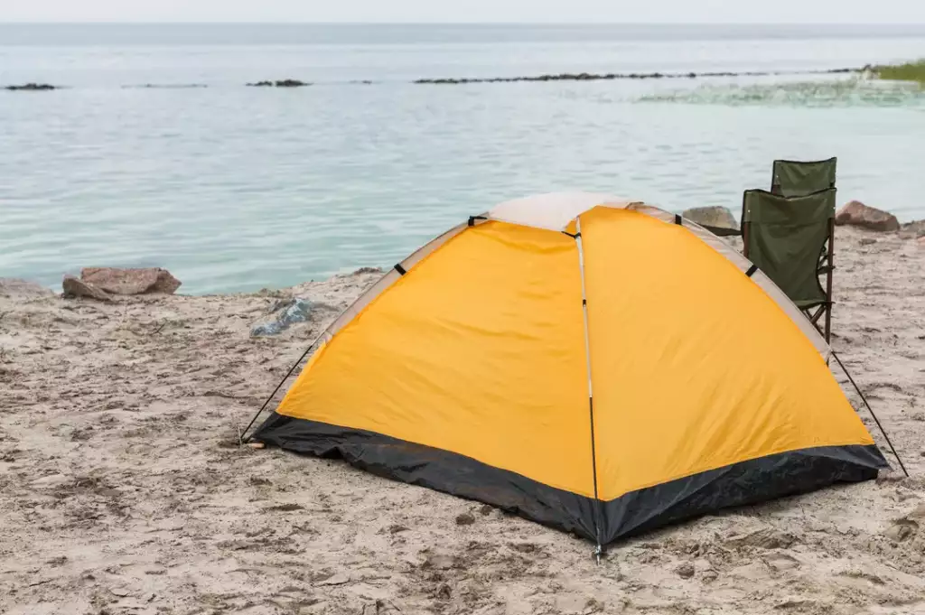 namiot na plaży