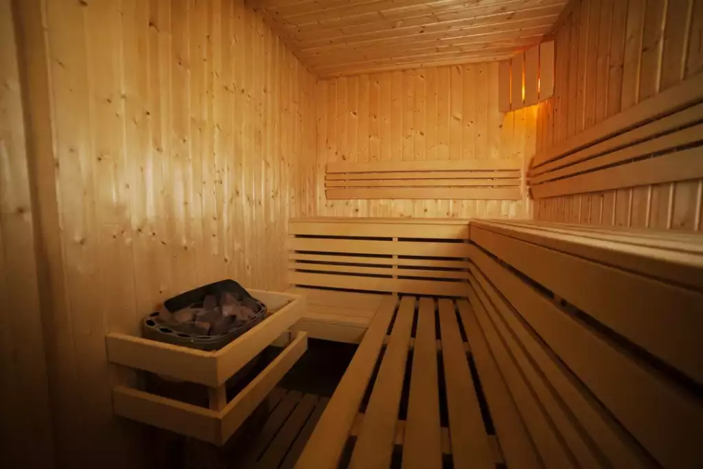 jakie korzyści daje sauna