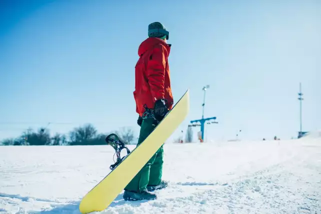 jak dobrać deskę snowboardową