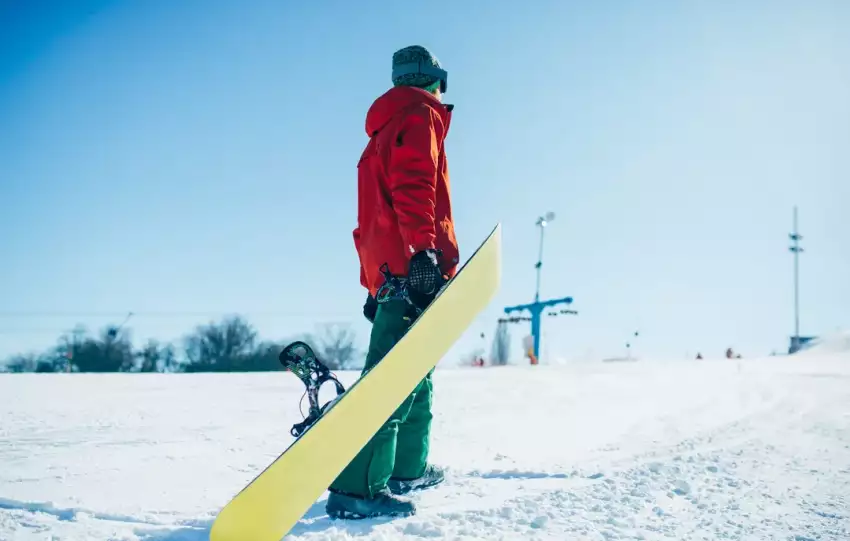 jak dobrać deskę snowboardową