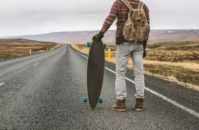 jaki longboard na początek wybrać